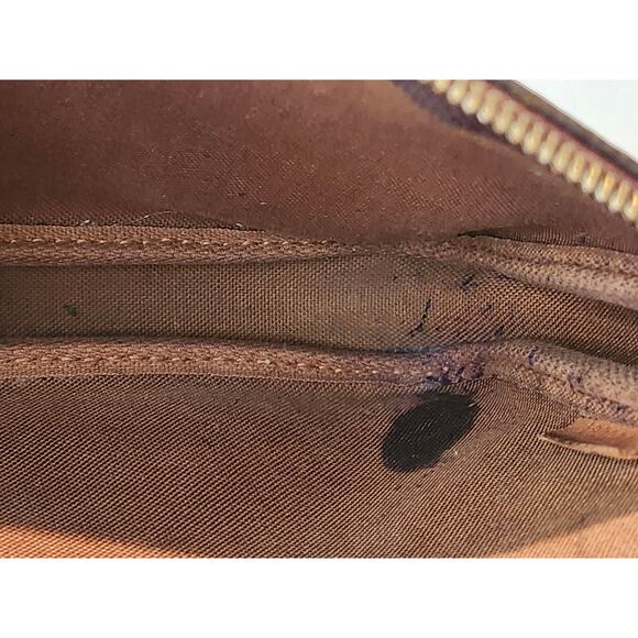 Louis Vuitton Pochette Accessoires Monogram Canvas Shoulder Bag Vintage LV - Picture 11 of 15